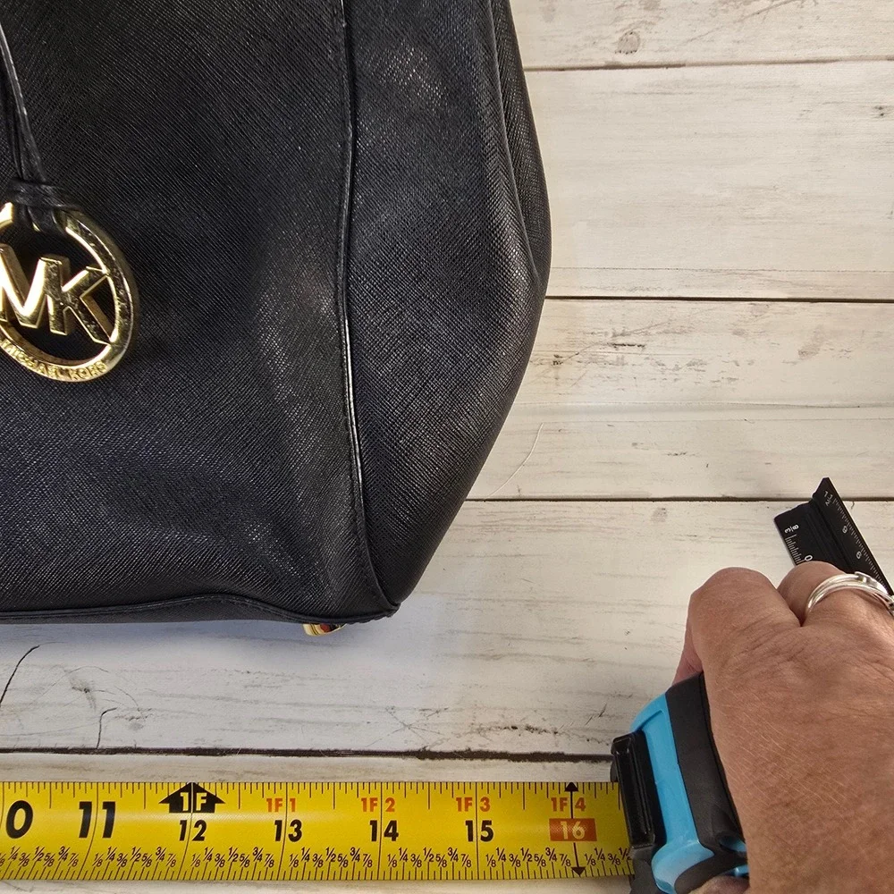 Michael Kors Savannah Satchel Black Saffiano Leather Gold Hardware Tote Bag